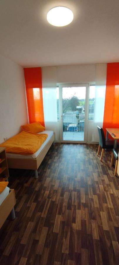 Aparthotel Gaststaette Zur Tribuene à Pfungstadt Extérieur photo